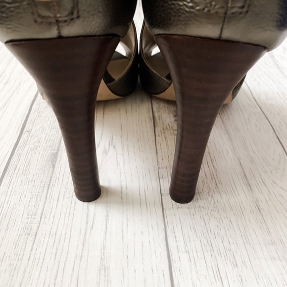 New - Louise et Cie Olivia Cutout Peep Toe Bootie - Picture 5 of 9